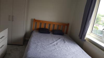 Large Double Near Harlow Town and Hospital Main Photo