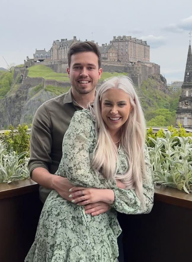 Couple seeking flat in Glasgow/Stirling/Falkirk Main Photo