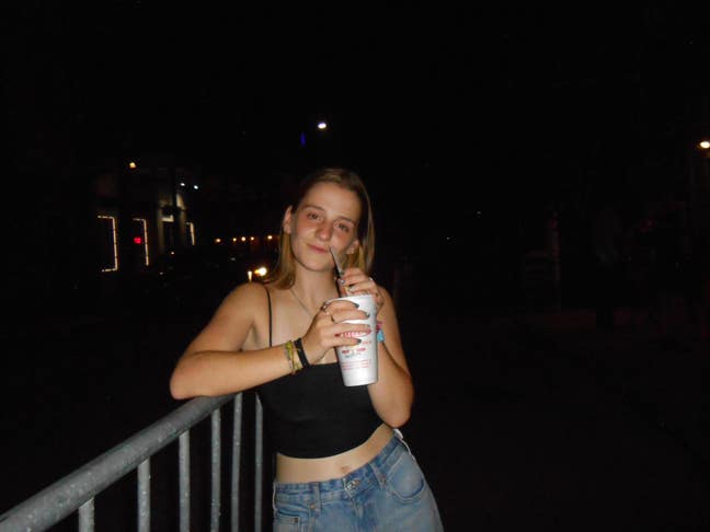 22, looking for house with a group of people! Main Photo