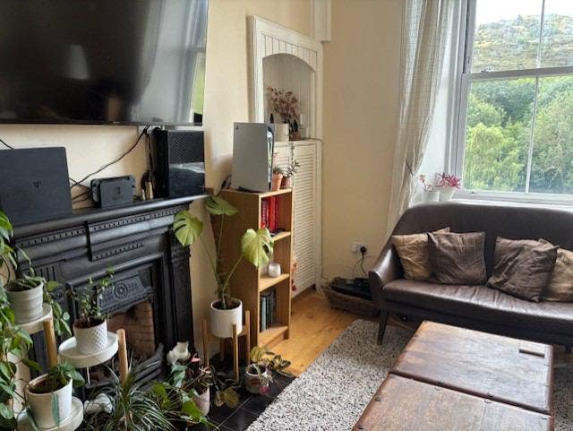 Double Room Available in Meadowbank Main Photo