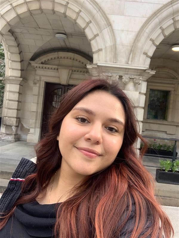 Young professional looking for a room! Main Photo