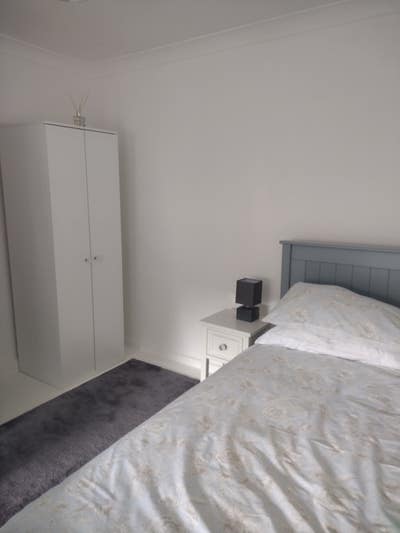  Modern Single Room for a Professional Female Main Photo
