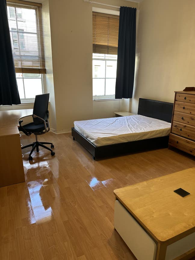 West End Kelvingrove - One Double Room Remaining  Main Photo