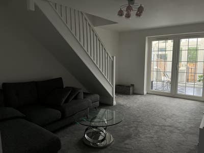 Room in shared home - Bills Included  Main Photo