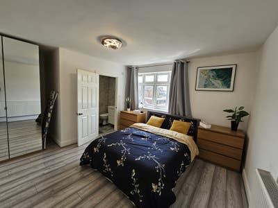 Lovely One Bedroom Apartment (All Bills Inclusive) Main Photo