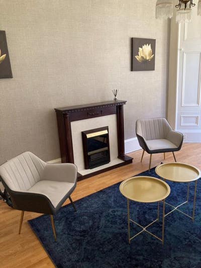 UWS  1  large double bedroom  in a 2 bed flat  Main Photo