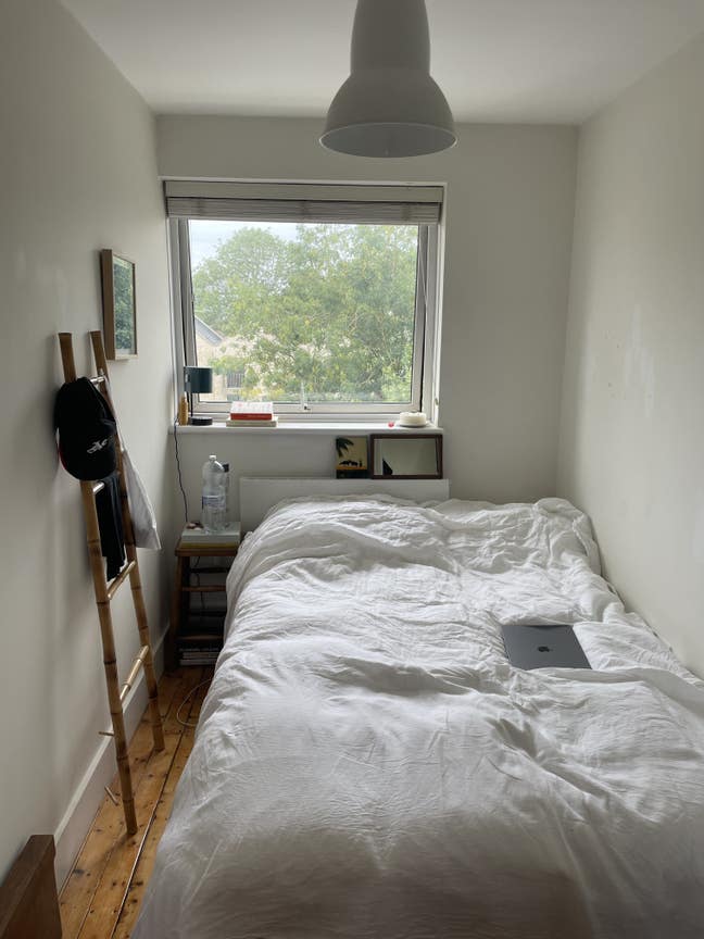 Cozy double room in NW London Main Photo