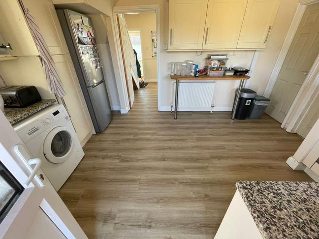 2 x double rooms close to UWE/MOD/RR Main Photo