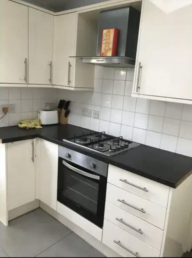 Double room for single tenant, peaceful area  Main Photo