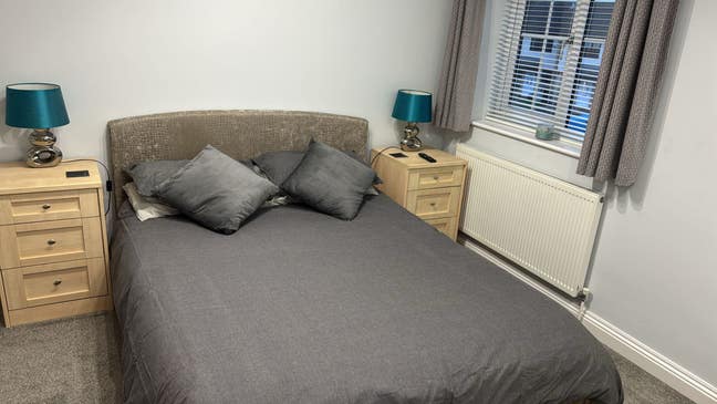 Double room for rent £725 a month. Available  Sept Main Photo