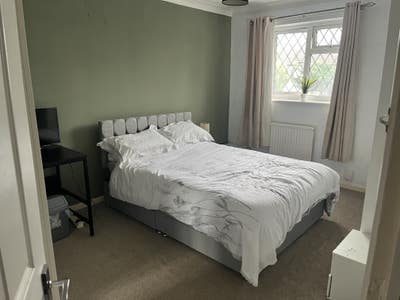 Large Double room with sole use of shower room  Main Photo
