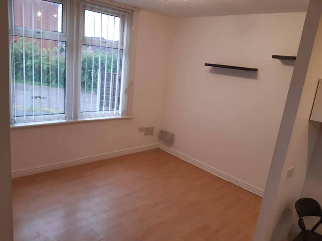 Small flat in South Manchester  Main Photo