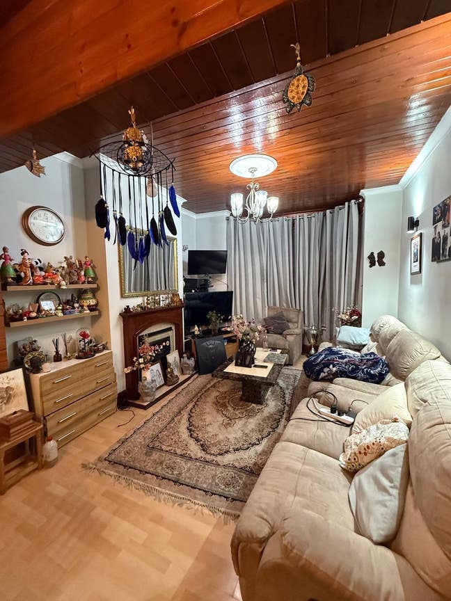 Fully-Furnished Double Bed Room(Sharing with girl) Main Photo