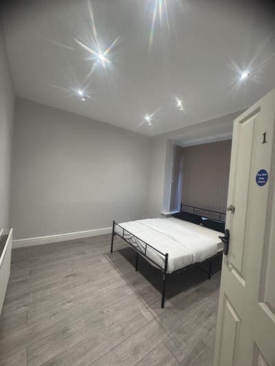Double room| Newly Furnished | near Uni Main Photo