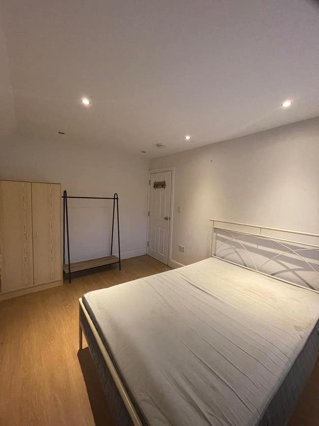 Single and Double room bills included  Main Photo