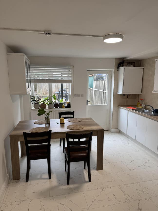 4 Bed House Share  Main Photo