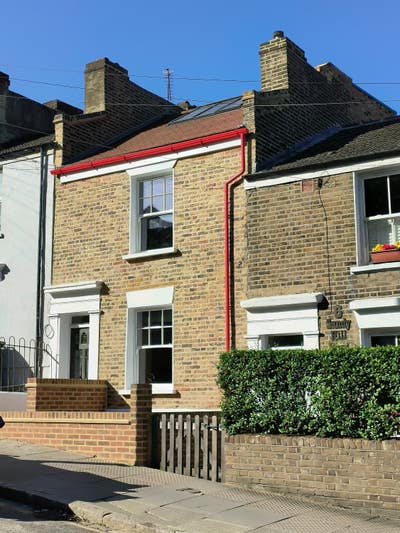 New - LGBT friendly - Super convenient location Main Photo