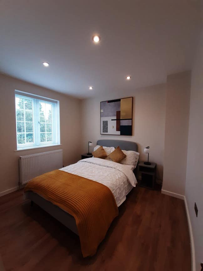 Double room with own Shower and toilet / Ensuit  Main Photo