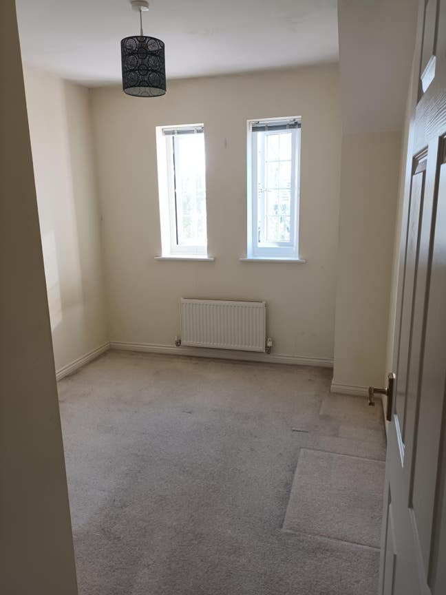 Single Room Available in Friendly 2Bed Flat Main Photo