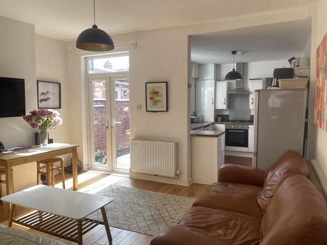 Lovely rooms to let  Main Photo