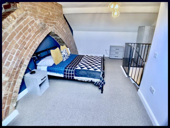 Double En-Suite Room  - Doncaster Road Main Photo