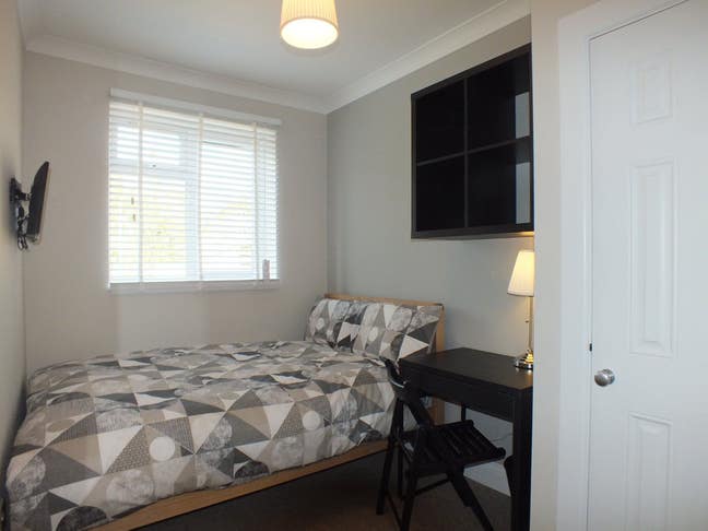 Ensuite Bedroom Available in Reading by A329! Main Photo