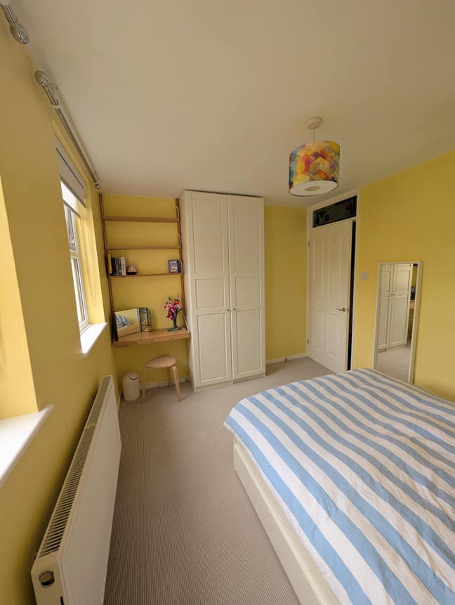 Double room and private bathroom in Dalston Main Photo