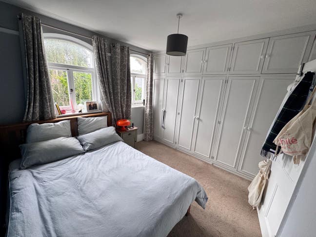 Spacious Double Room in Hammersmith (Zone 2) Main Photo