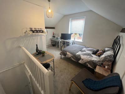 💥Spacious 💥Double 💥Rooms💥 Main Photo