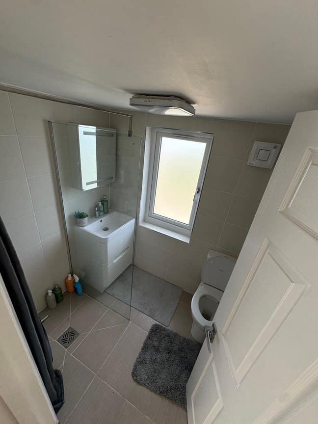 2 rooms in house in Streatham Vale Main Photo