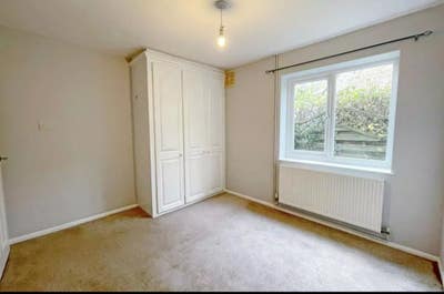 1 double bedroom in shared bungalow to rent. Main Photo