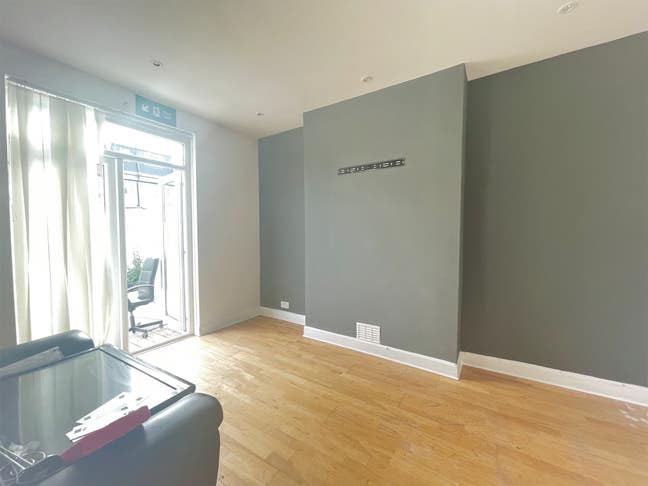 Stunning 3Bed 2Bath Aberfoyle Rd Streatham Common  Main Photo