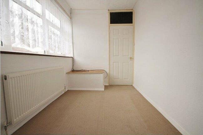 Bedrooms for  females Main Photo
