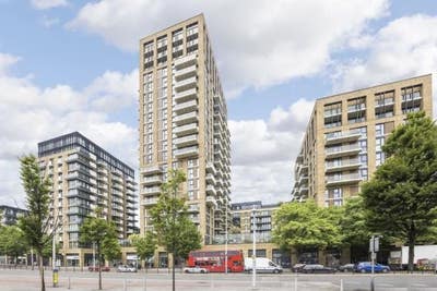 Modern 1 Bedroom Close to Station  Main Photo