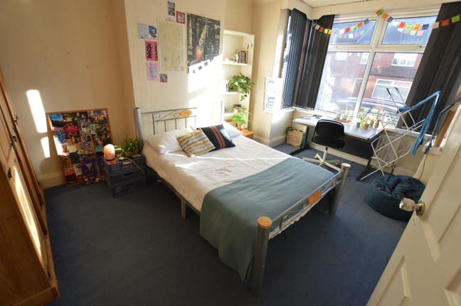 Spacious Hyde Parkhouse Share  Main Photo