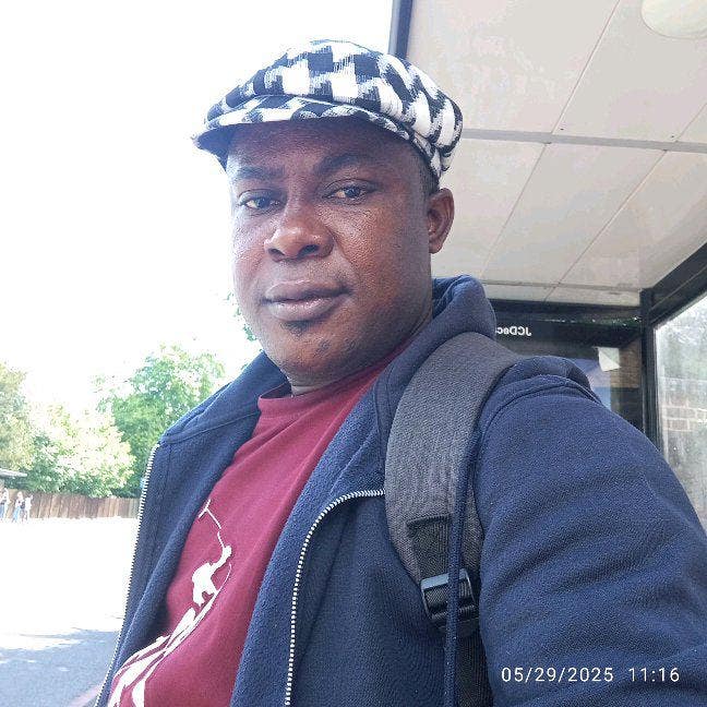 Support care worker, single room to rent Main Photo