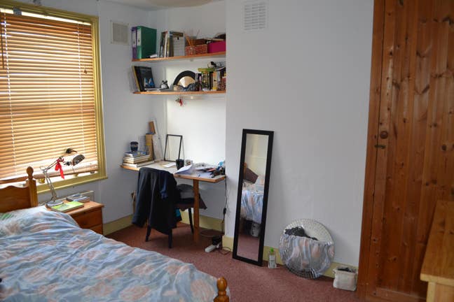 Beautifully presented four double bedroom hou Main Photo