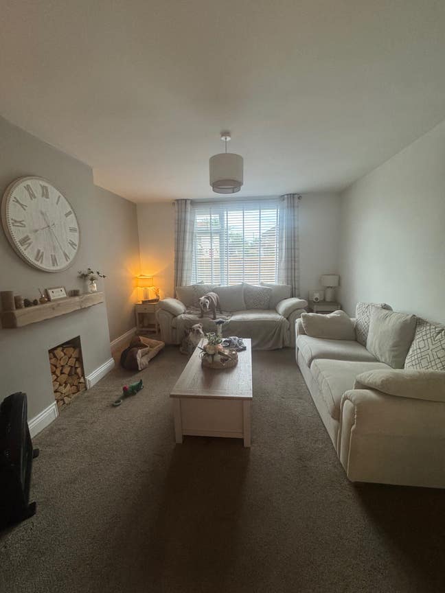 3 bedroom shared house Main Photo