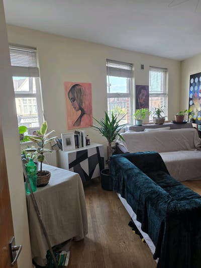 Bright 2-Bed Flatshare in Turnham Green Main Photo
