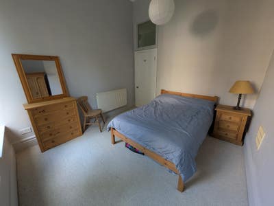 Flat available to rent in Clifton, £1,300pcm Main Photo