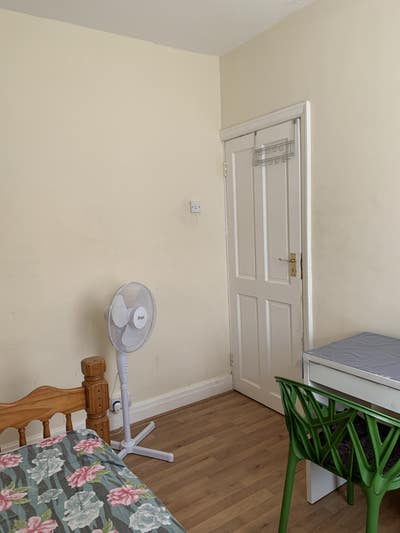 Room to rent  Main Photo