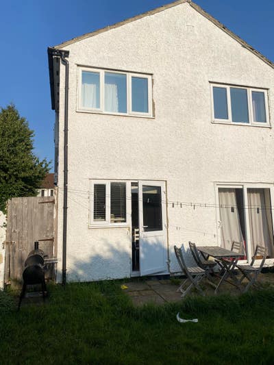 Lovely, Spacious House Share Main Photo