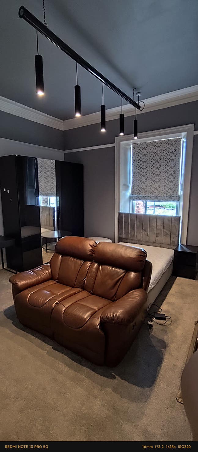 Big furnished room to rent close to city centre  Main Photo
