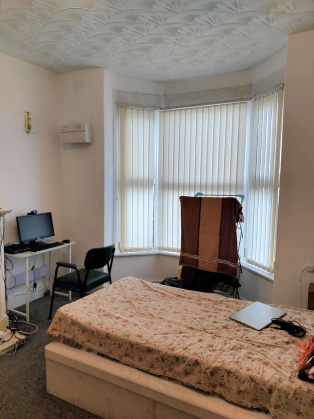 Large Double Room Available  Main Photo