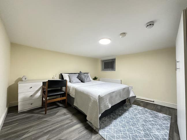 Beautiful Room in Longsight near City Centre Main Photo