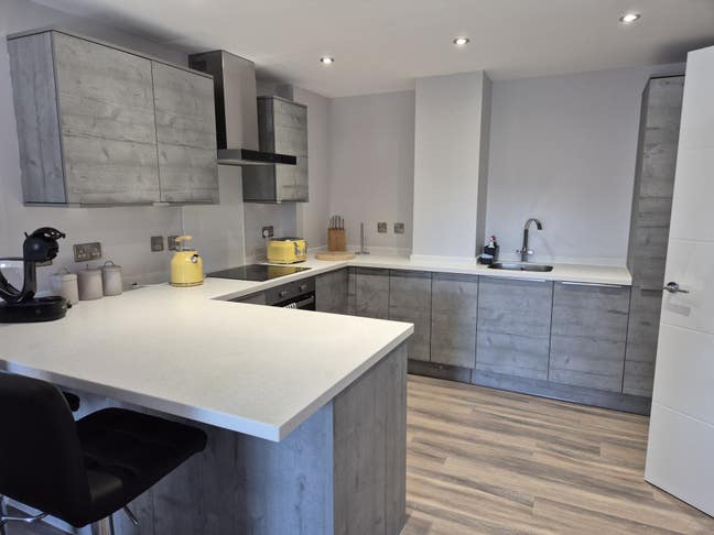 Spacious 1 bed Flat in Stockport center  Main Photo