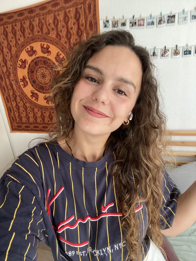 Spanish girl looking for a flat 😝 Main Photo