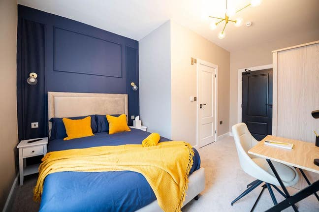 Stunning hotel style double bedroom with en-suite Main Photo