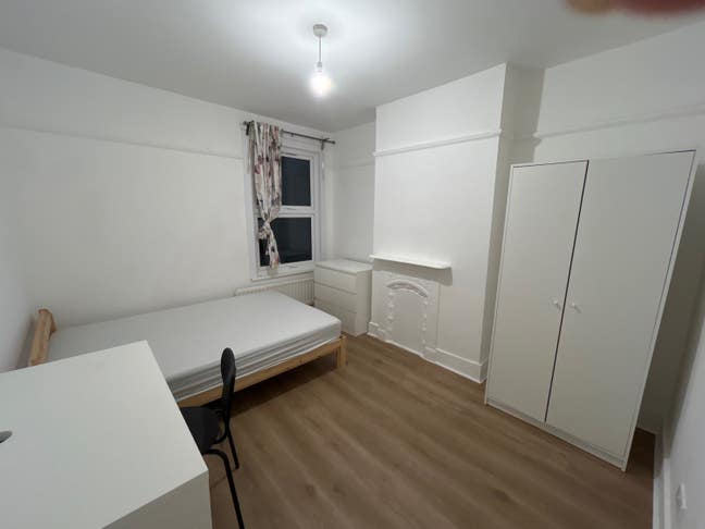 Two double bedrooms in East Croydon  Main Photo
