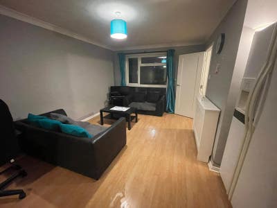 Furnished double room in a nice & quiet area. Main Photo